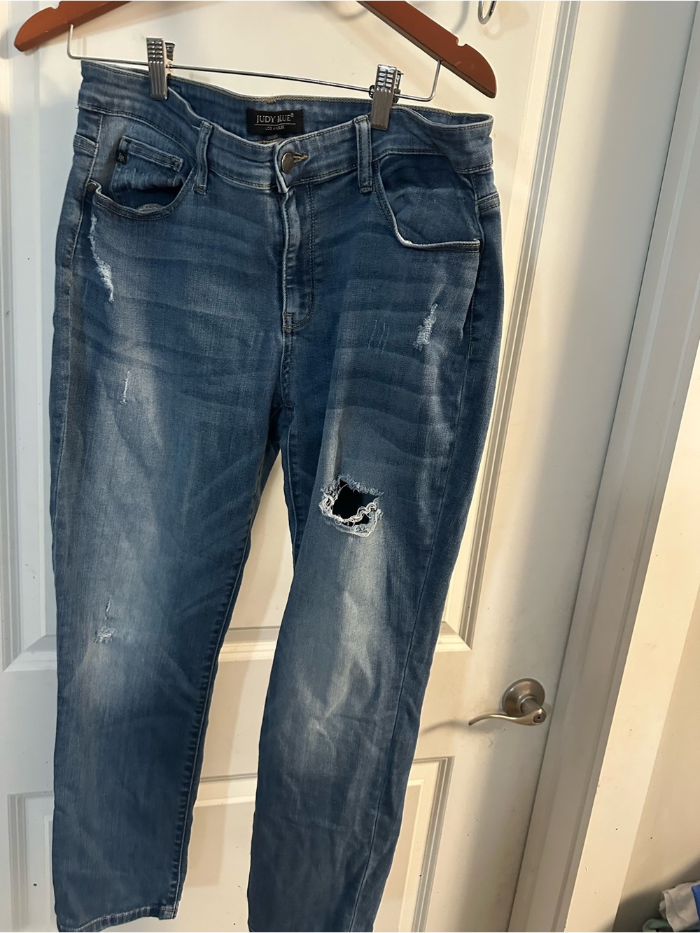 Judy Blue Men's Slim Distressed Blue Jeans